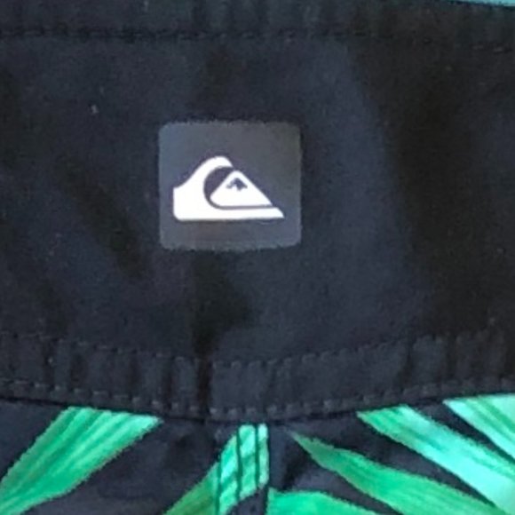 QUIKSILVER Eddie Aikau Board Shorts - Picture 6 of 15